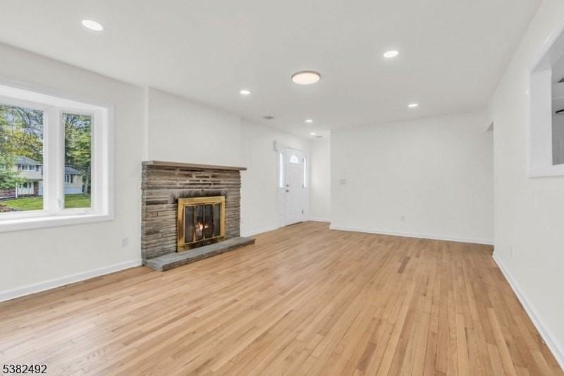 55 Orchard Dr - Photo 4 of 21