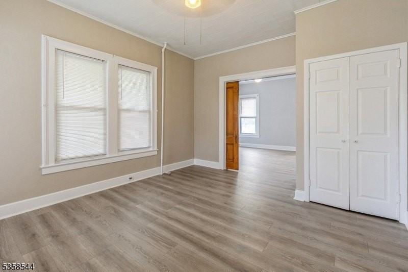 35 Montrose Ave - Photo 2 of 18