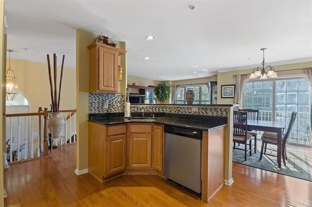 8 Maritime Way - Photo 5 of 22