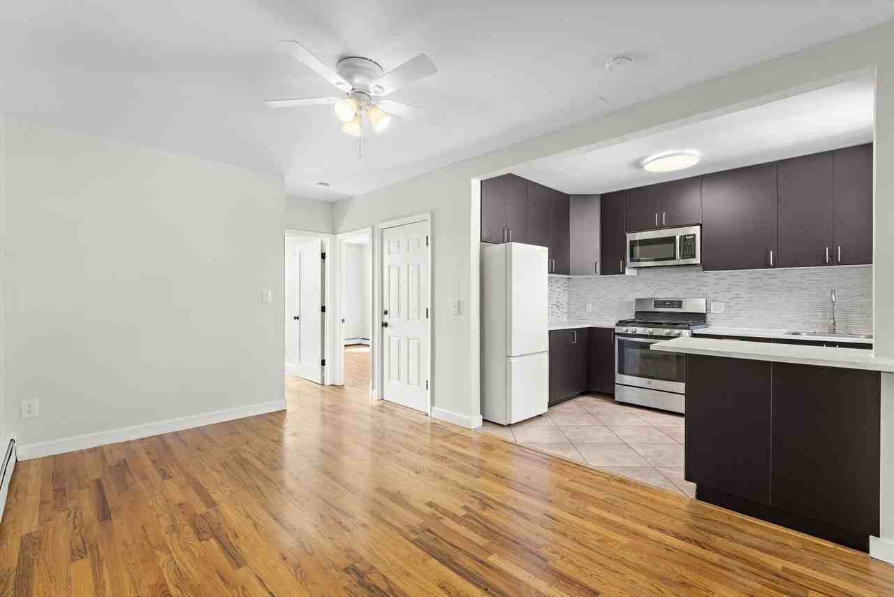320 67th St #2 - Photo 2 of 17