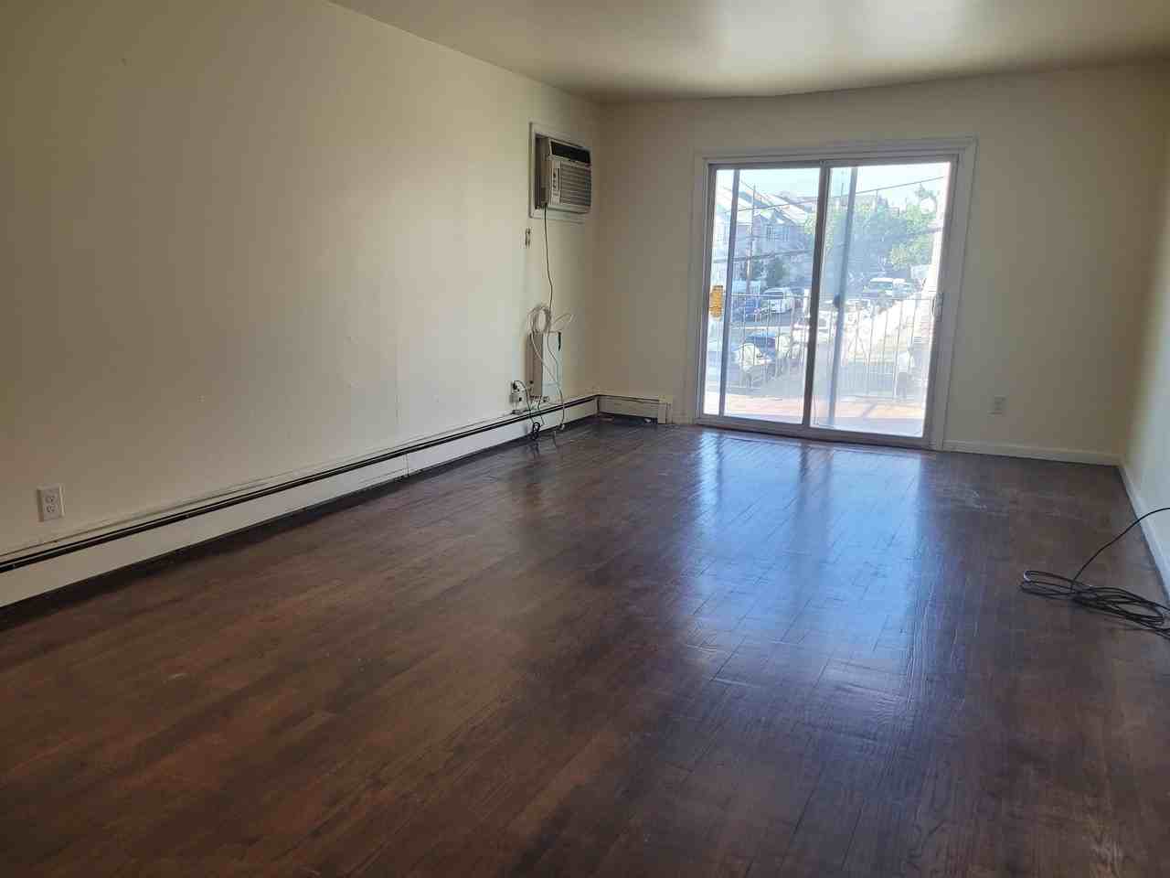15 Reserve Ave - Photo 2 of 7
