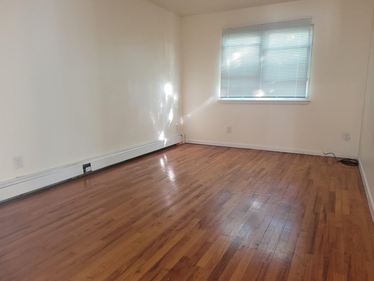 15 Reserve Ave - Photo 5 of 7