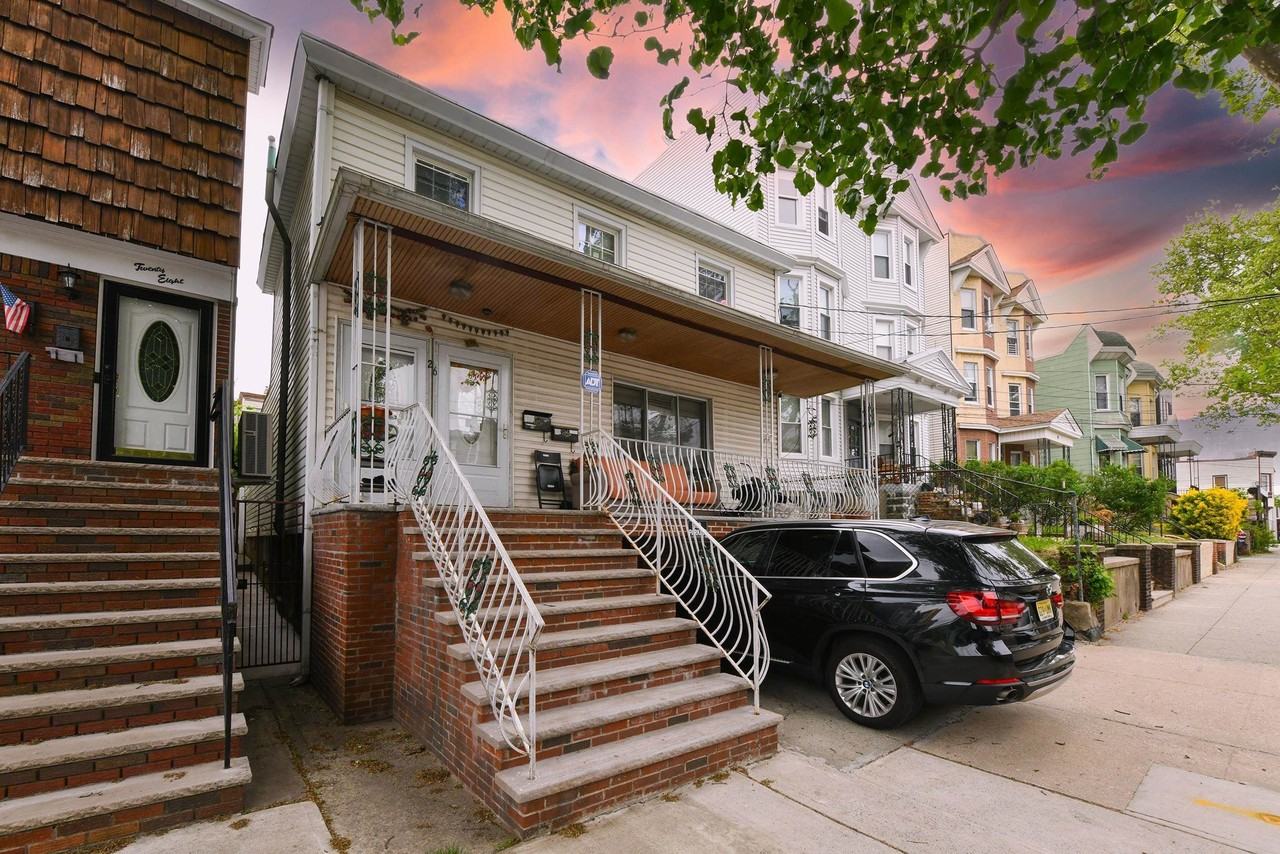 26 Charles St #1 - Photo 2 of 23