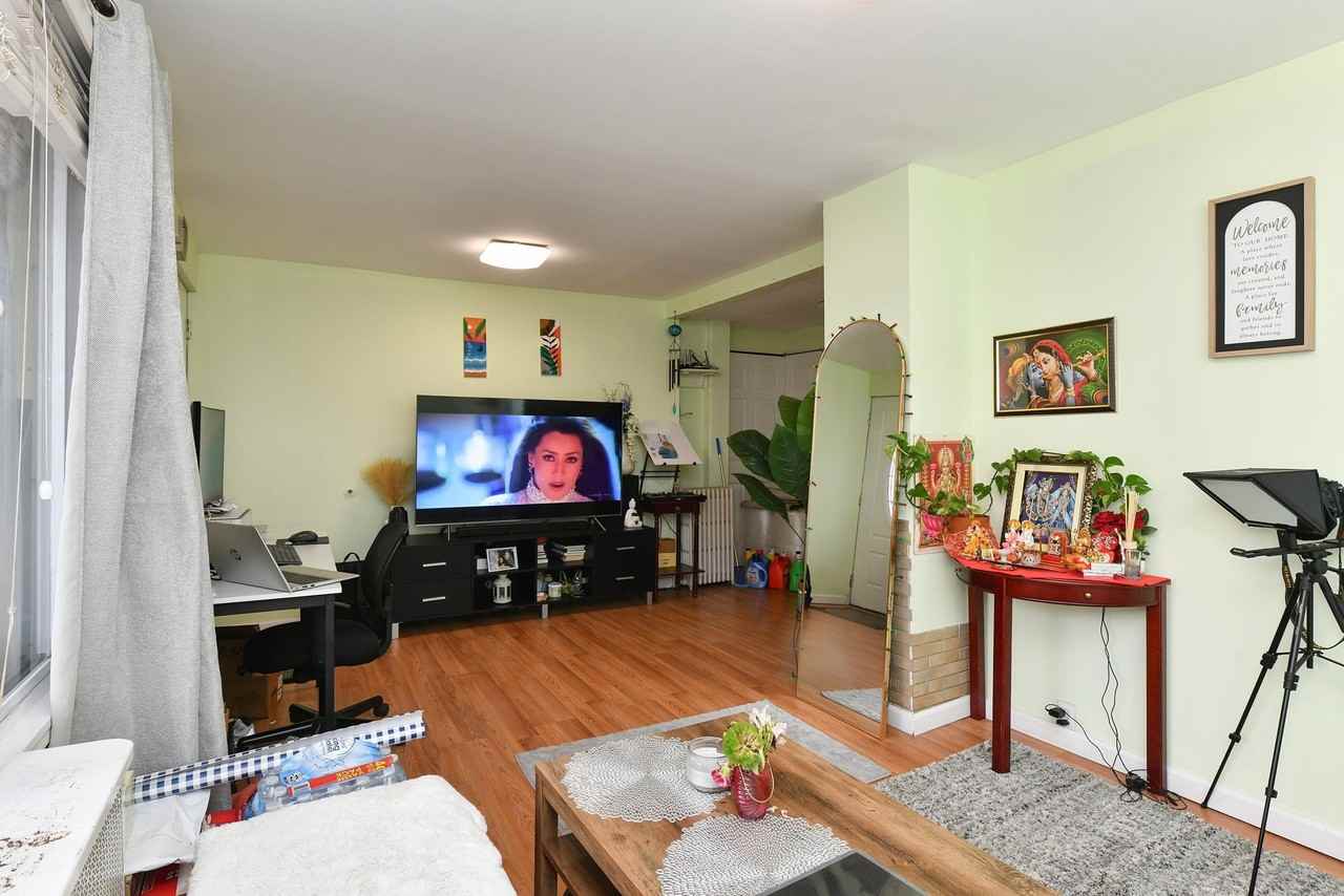26 Charles St #1 - Photo 5 of 23
