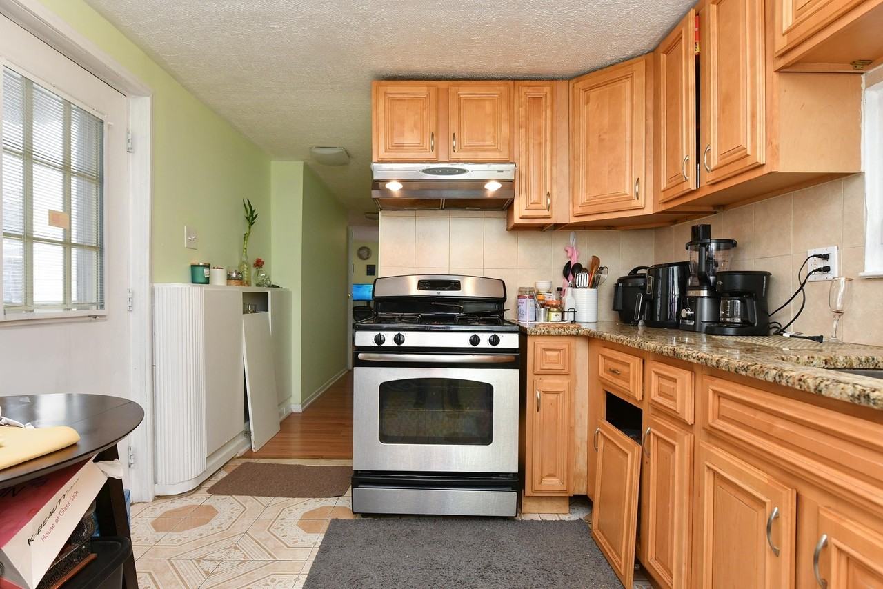 26 Charles St #1 - Photo 7 of 23