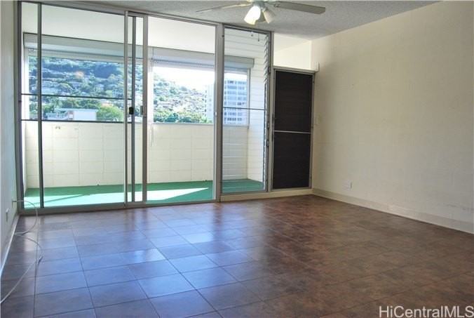 1718 Anapuni St #502 - Photo 4 of 9