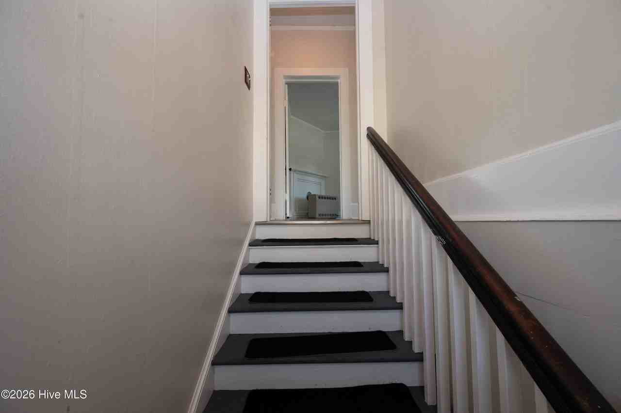 1821 Spencer Ave #B - Photo 2 of 13