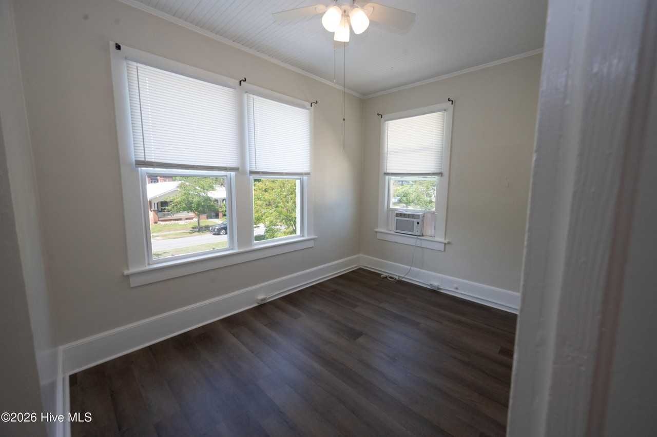 1821 Spencer Ave #B - Photo 3 of 13