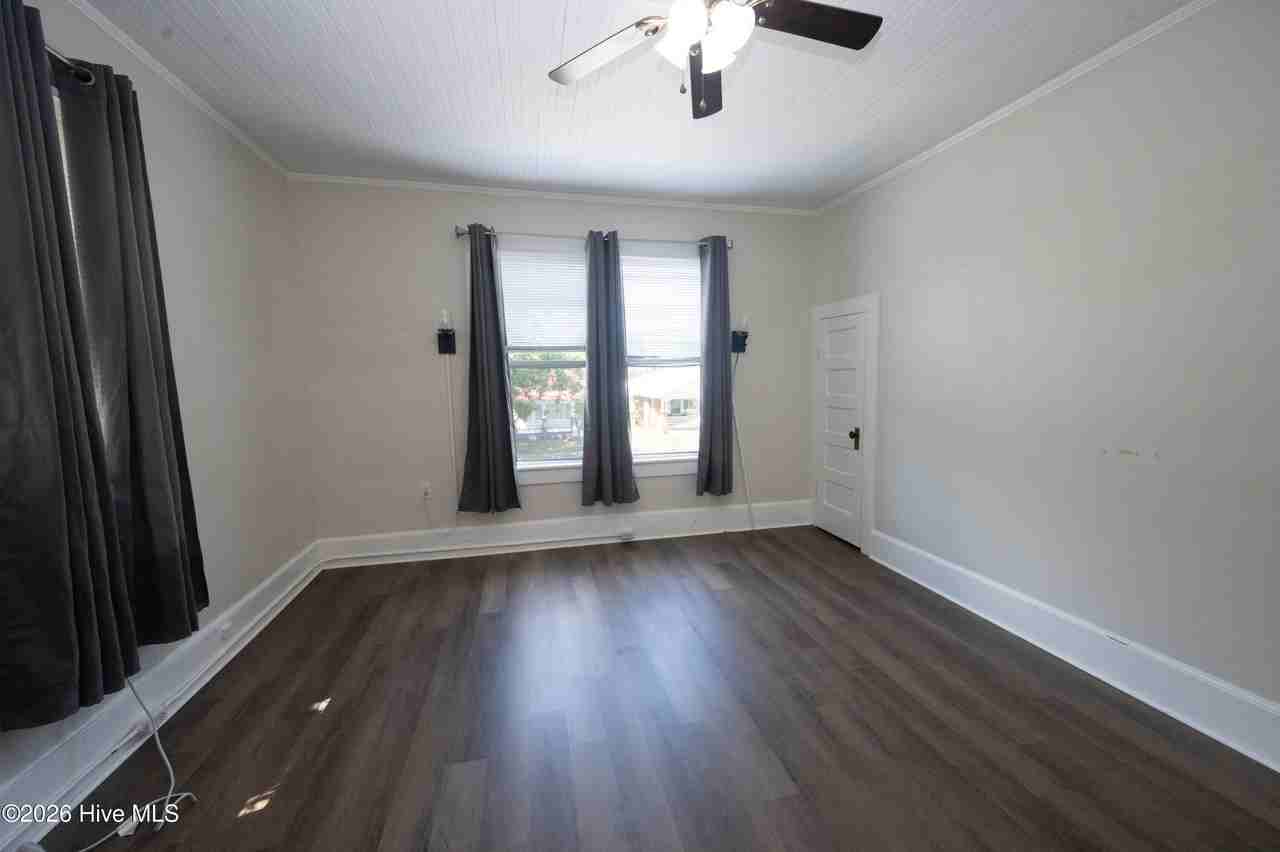 1821 Spencer Ave #B - Photo 5 of 13