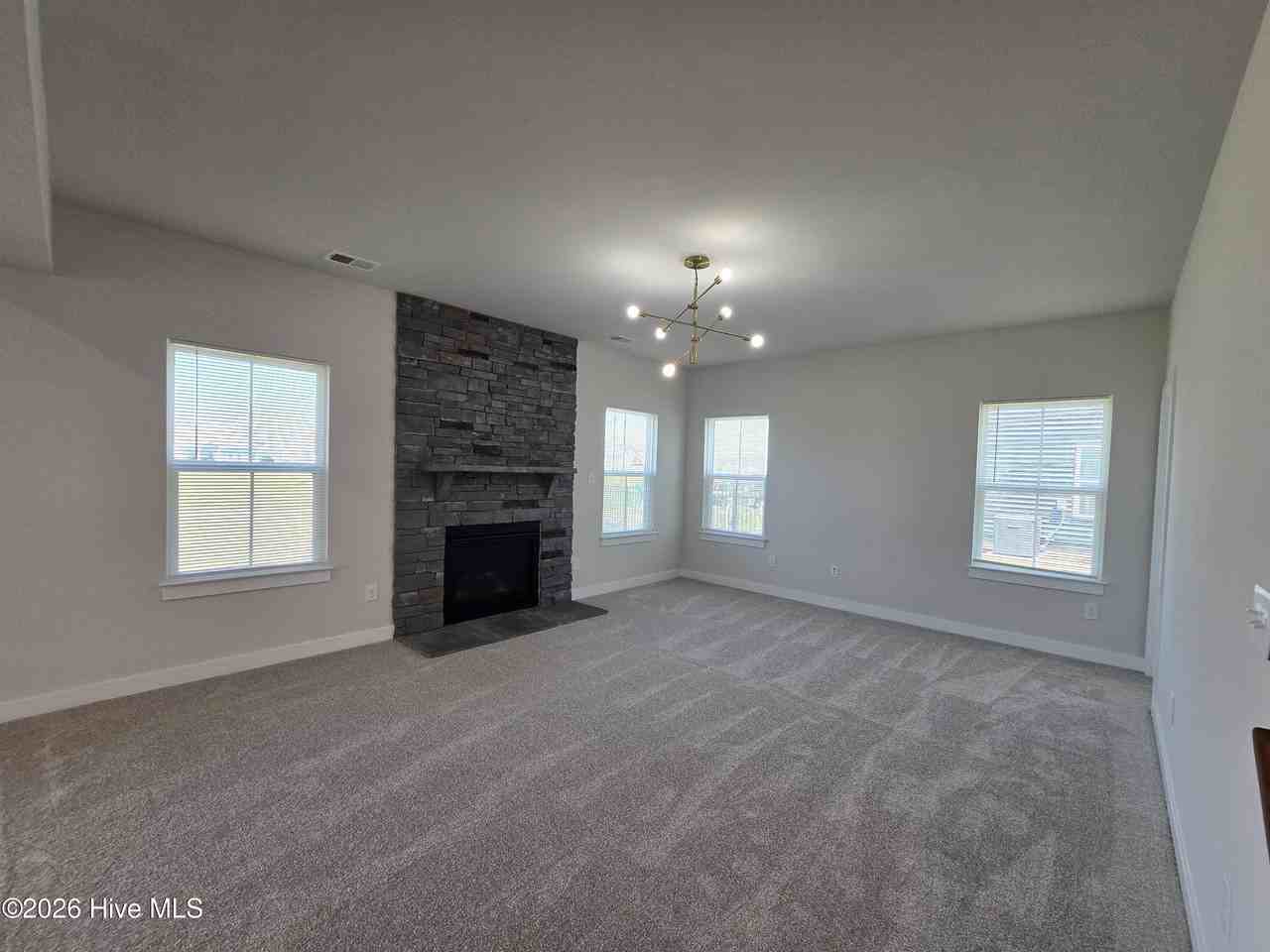 230 Green Lake Rd - Photo 3 of 18