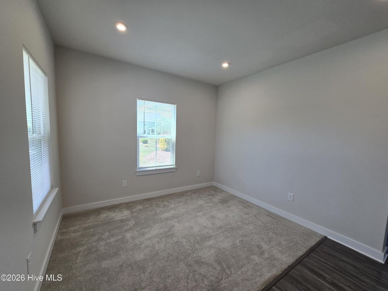 230 Green Lake Rd - Photo 7 of 18