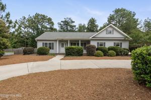 featured image of 1350 Monticello Dr