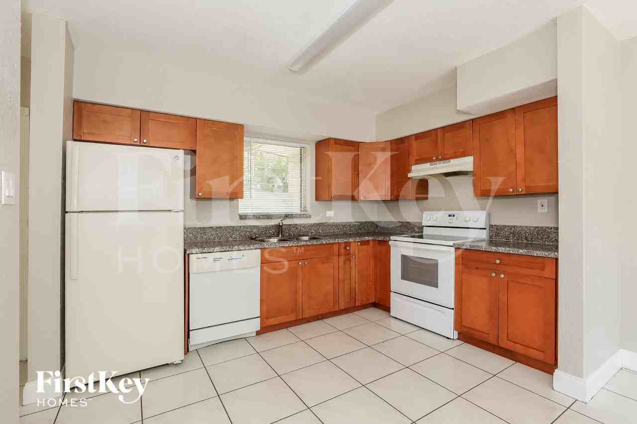 6487 Swst - Photo 6 of 16