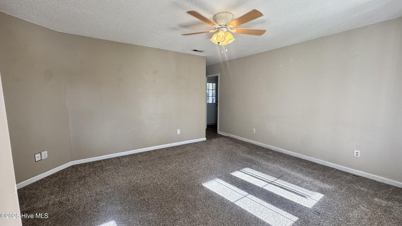 228 Natalie Ln - Photo 2 of 22
