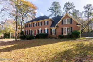 4135 Knollcrest Cir N - Photo 1 of 1