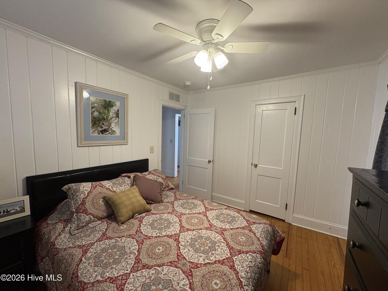 414 8th St - Photo 3 of 7