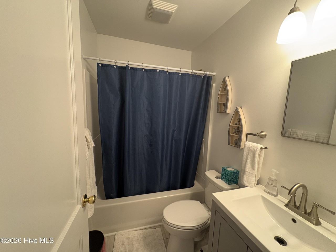 414 8th St - Photo 6 of 7