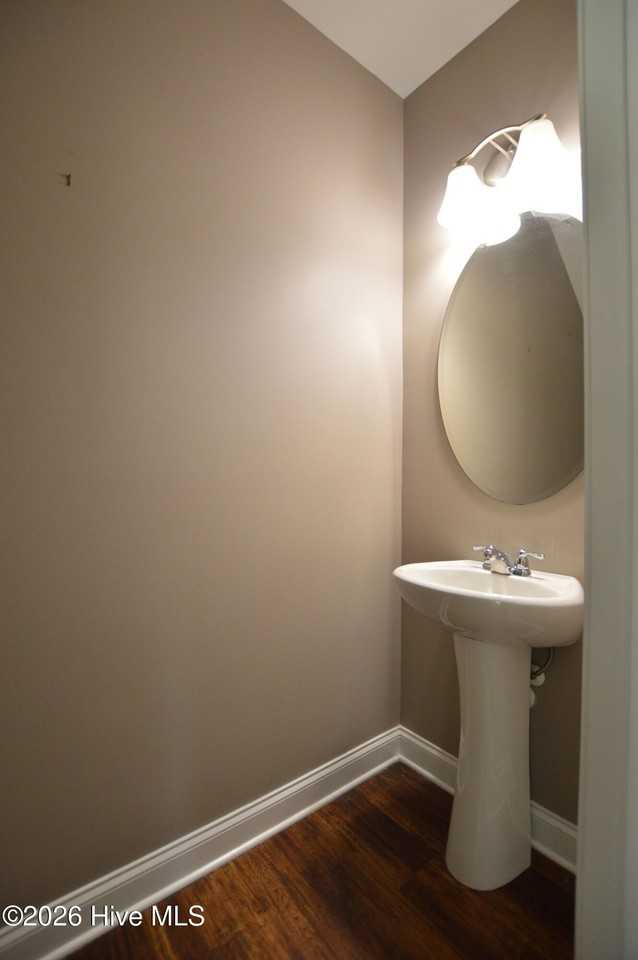 304 Vilas Way S - Photo 5 of 29