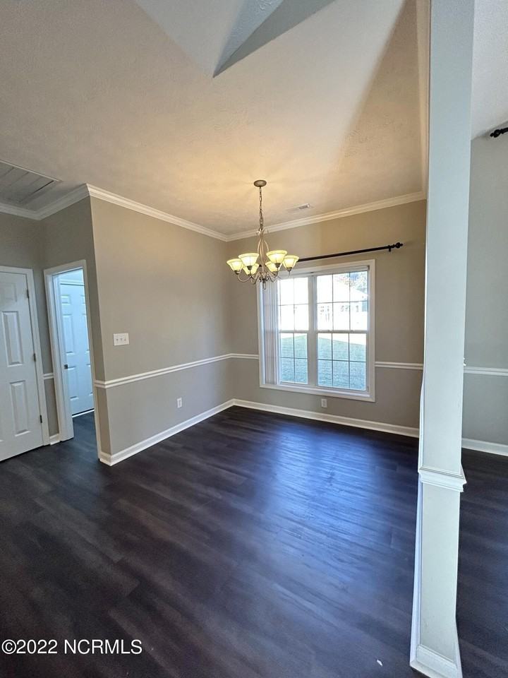 104 Dellview Ct - Photo 4 of 13