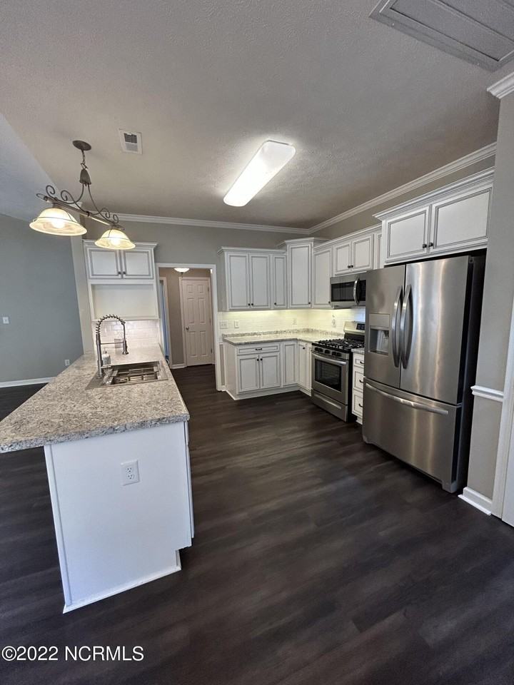 104 Dellview Ct - Photo 7 of 13