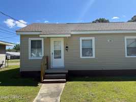 featured image of 218 Richlands Ave #1