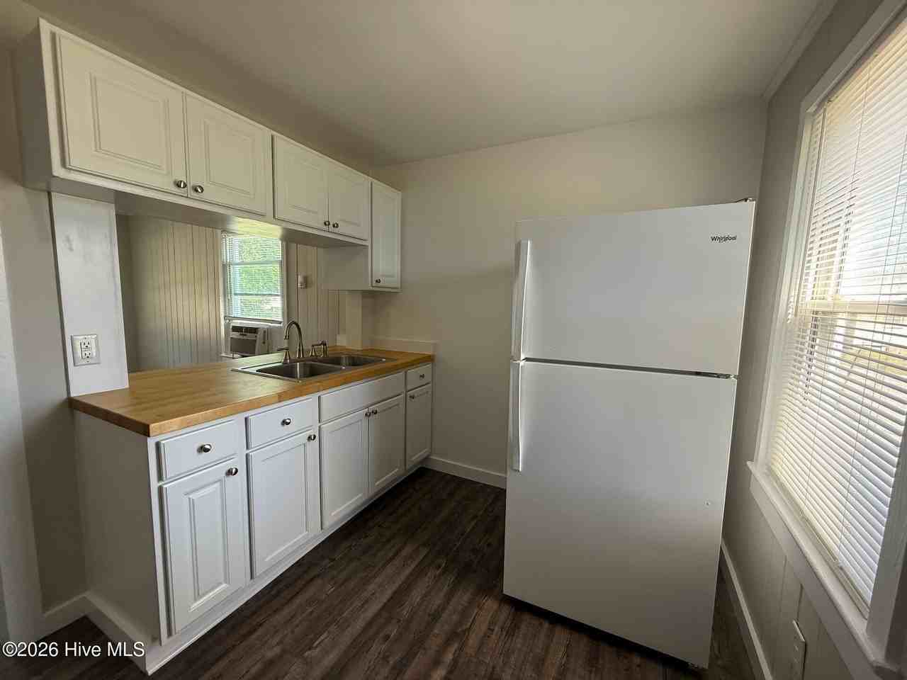 218 Richlands Ave #1 - Photo 5 of 9