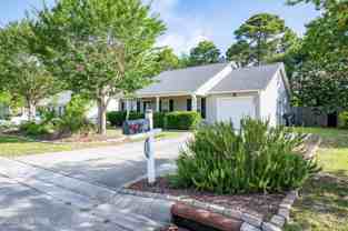 907 Brewster Ln - Photo 1 of 1