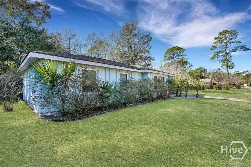 2337 Shirley Dr - Photo 5 of 49