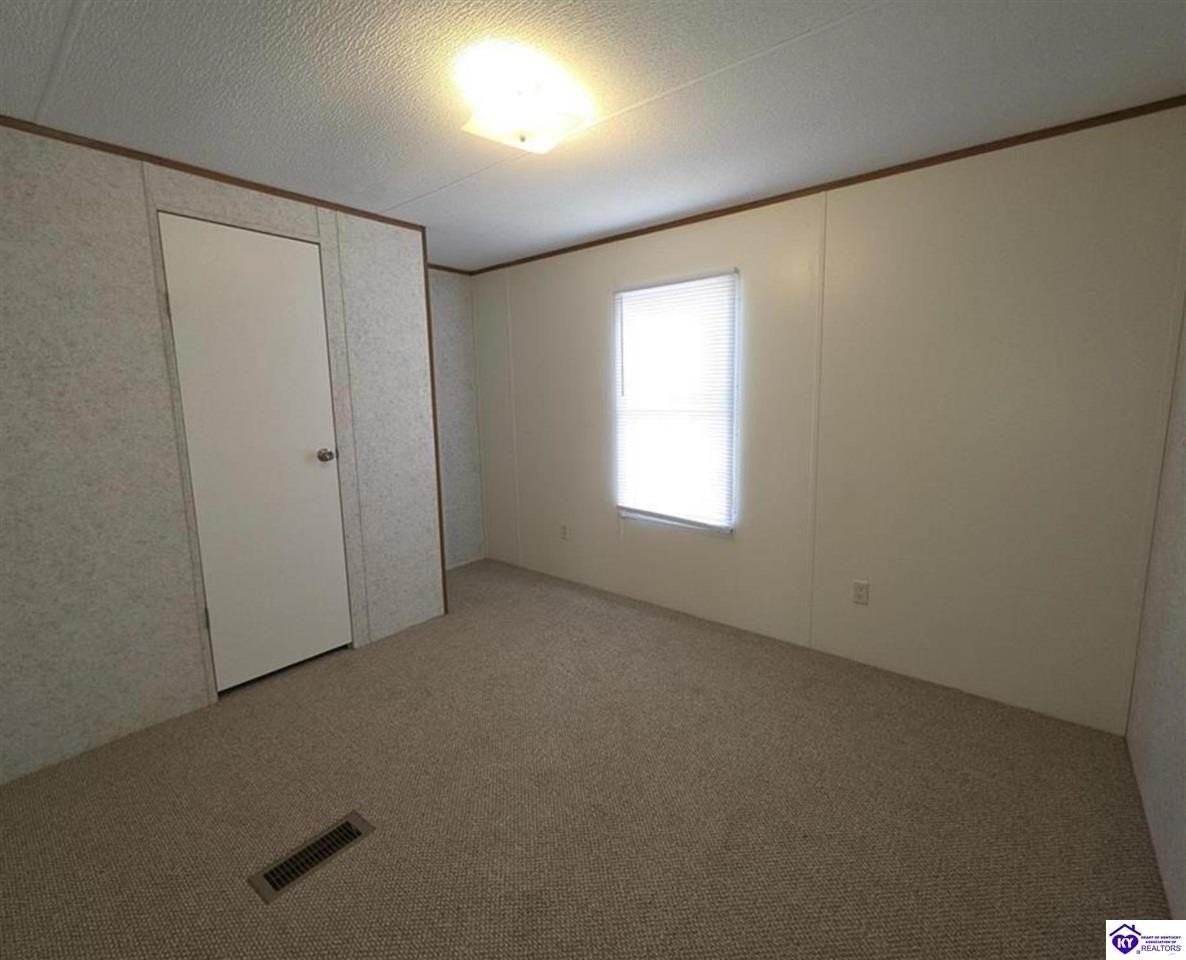 412 Oak Ridge Dr - Photo 7 of 12
