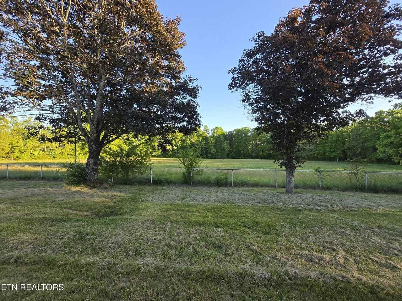 295 Bilbrey Rd - Photo 3 of 32
