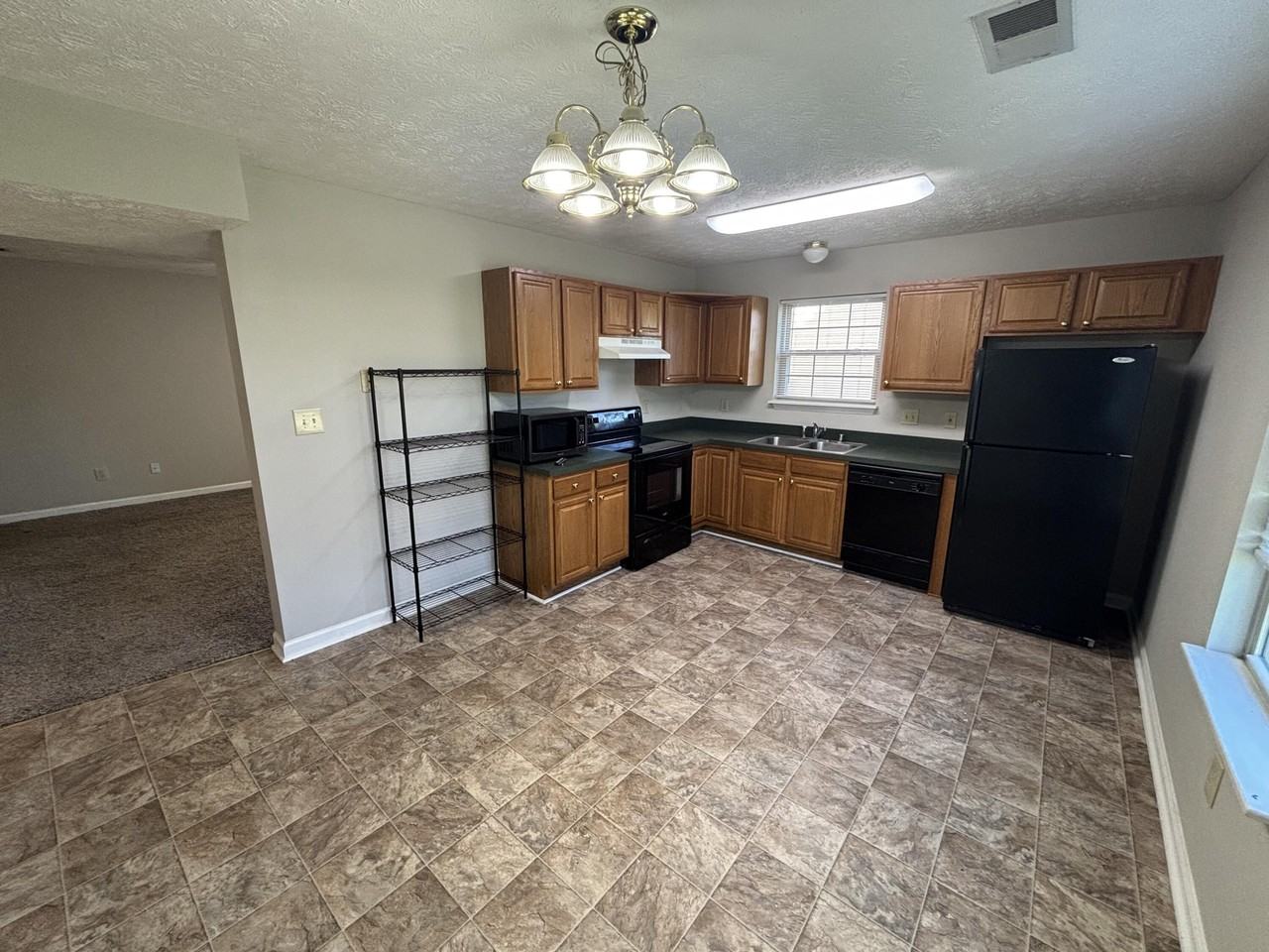2724 Hayden Park Ln - Photo 4 of 13
