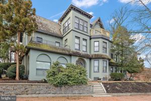 featured image of 1400 Delaware Ave