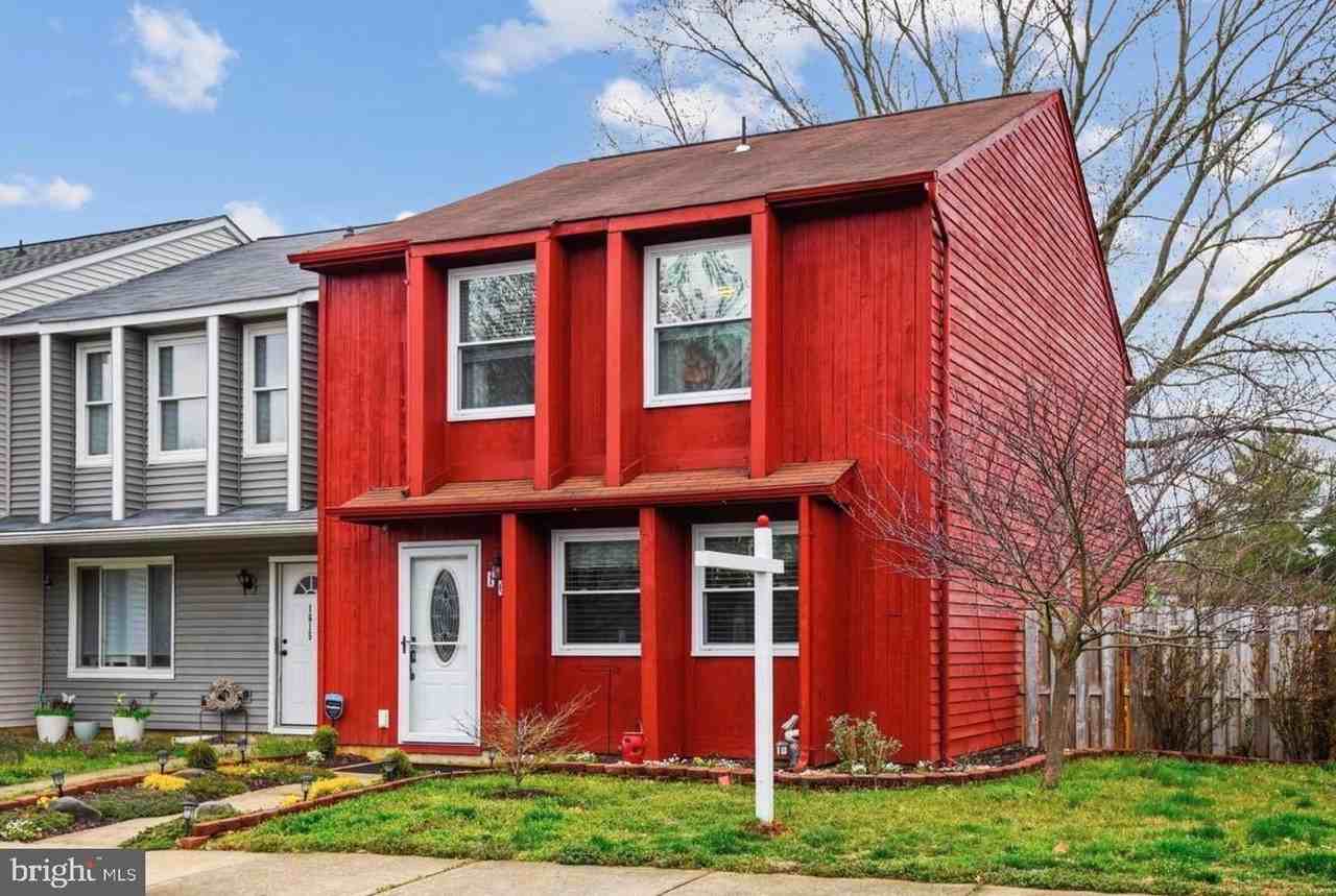 1617 Woodtree Ct W - Photo 2 of 2