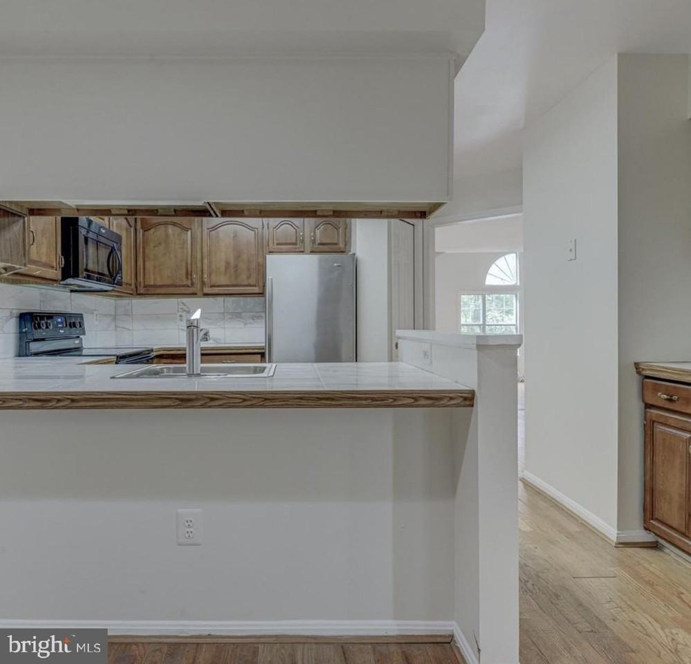 20324 Butterwick Way - Photo 7 of 17