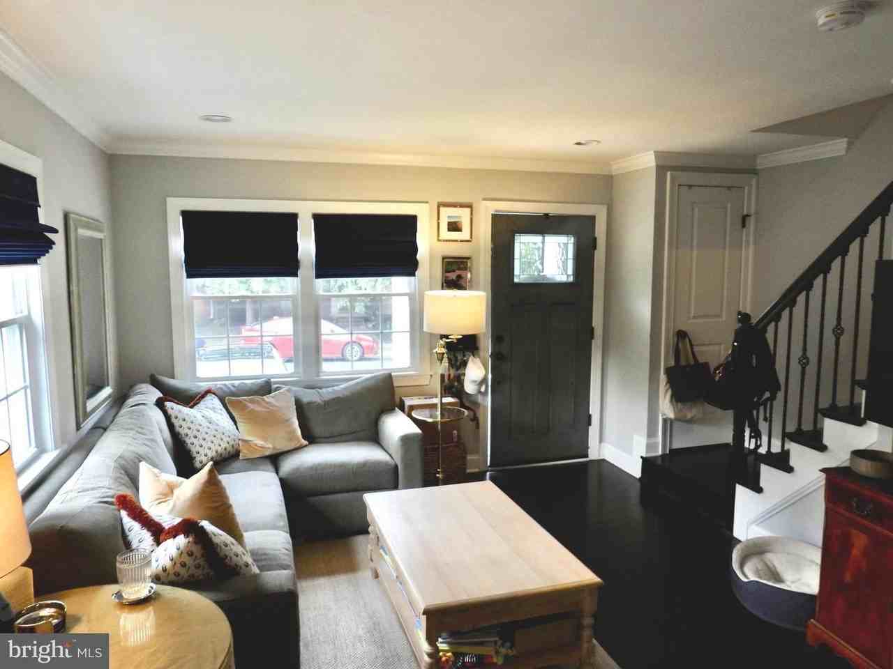 325 Ashby St - Photo 2 of 35