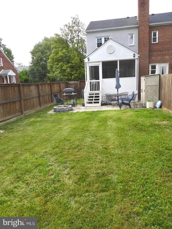 325 Ashby St - Photo 6 of 35