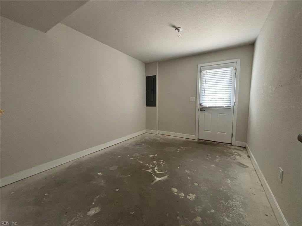 1736 Defiance Dr - Photo 6 of 22