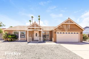 5205 W Aster Dr - Photo 1 of 1