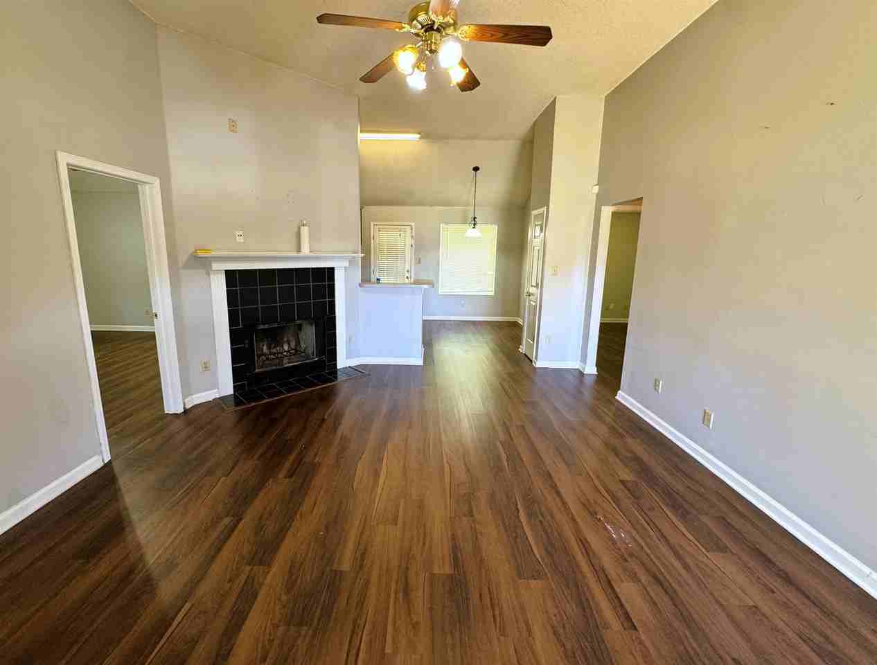 2819 Hidden Creek Cv - Photo 2 of 13