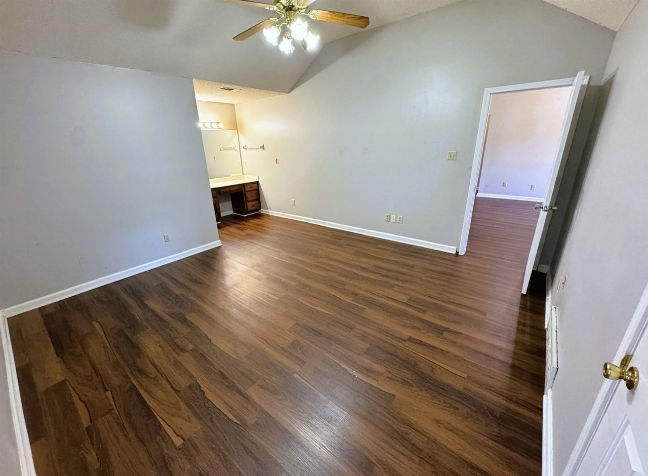 2819 Hidden Creek Cv - Photo 5 of 13