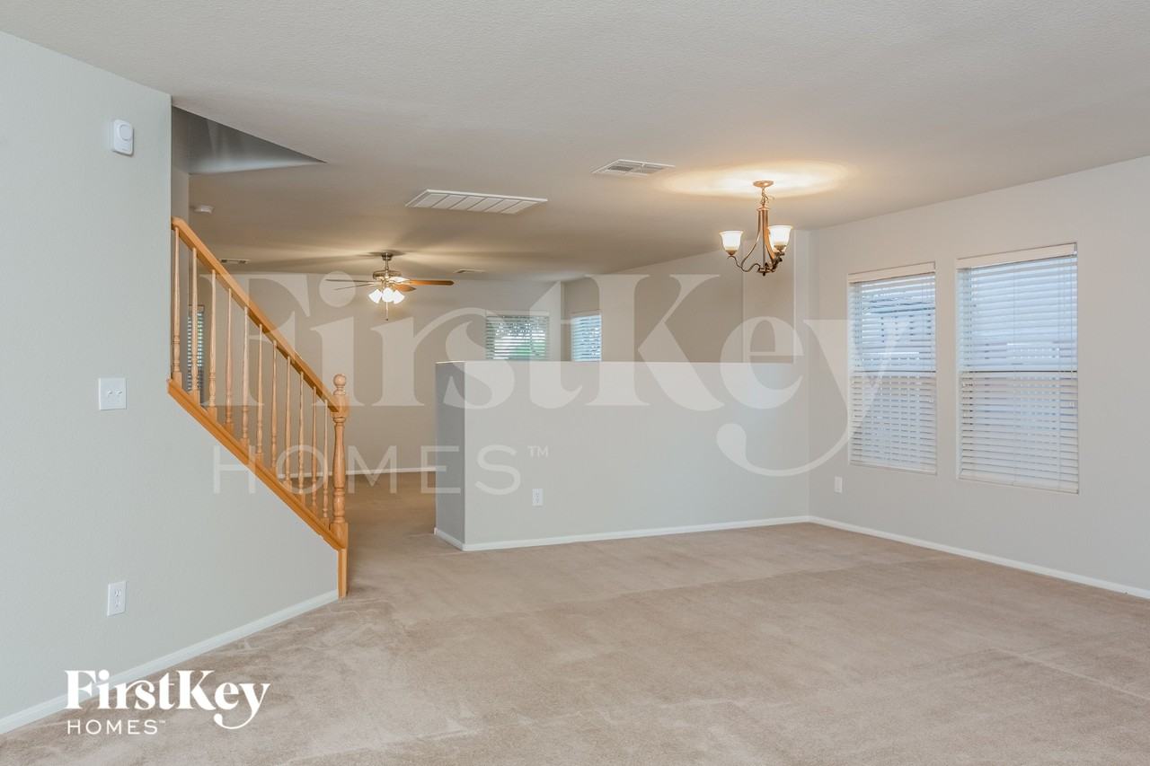 4913 Cherokee Run Ct - Photo 3 of 16