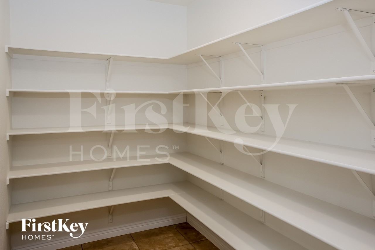 4913 Cherokee Run Ct - Photo 6 of 16