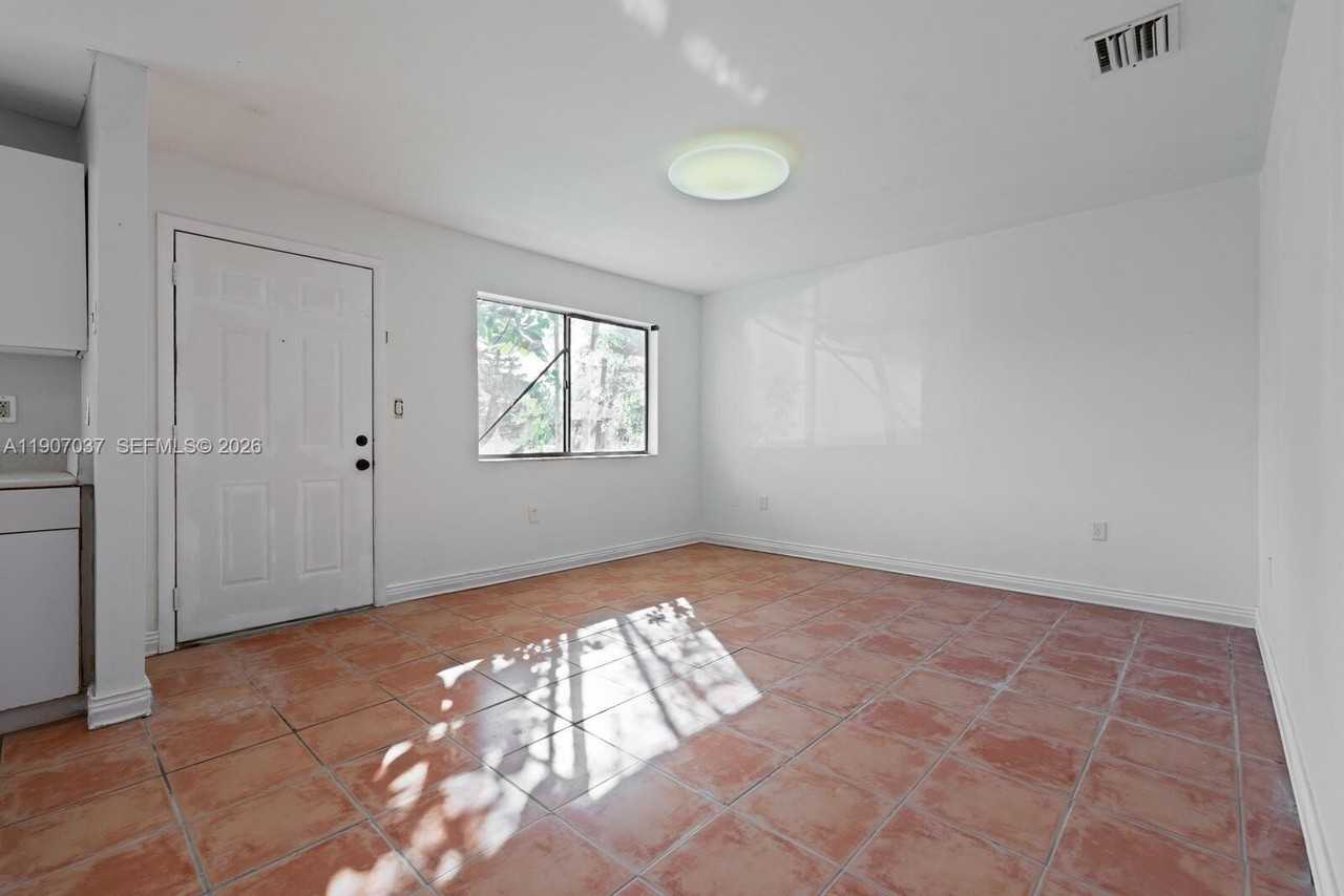 28147 Sw 142nd Ct - Photo 2 of 14