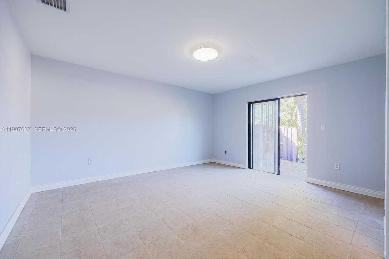 28147 Sw 142nd Ct - Photo 5 of 14