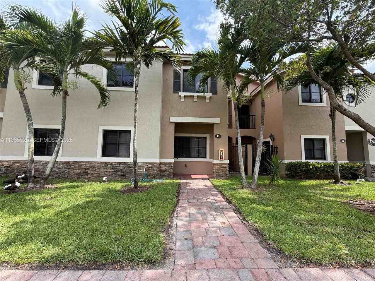 22411 Sw 88th Pl #11-26 - Photo 2 of 26