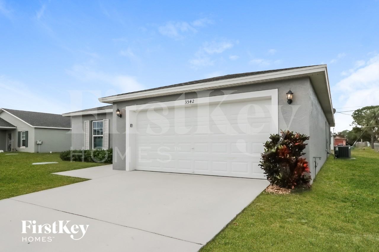3542 Sw Viceroy St - Photo 3 of 16