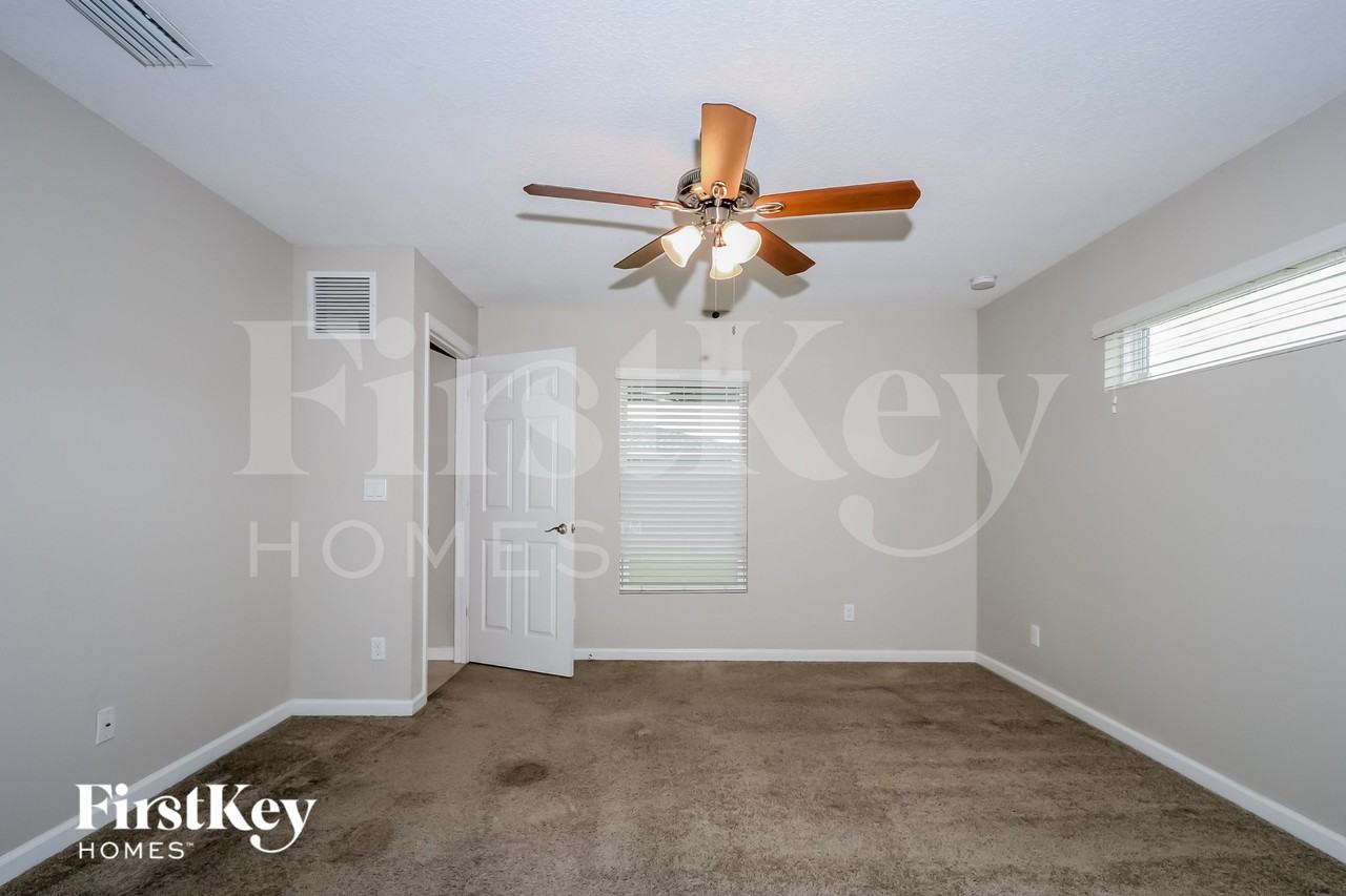3542 Sw Viceroy St - Photo 7 of 16