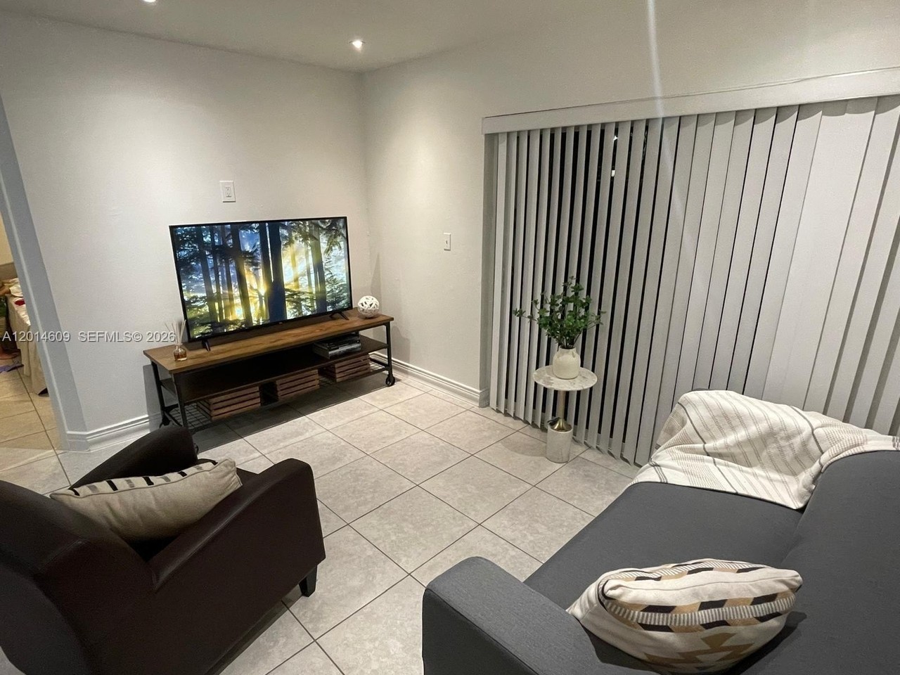 17550 Nw 67th Pl #J2 - Photo 5 of 10