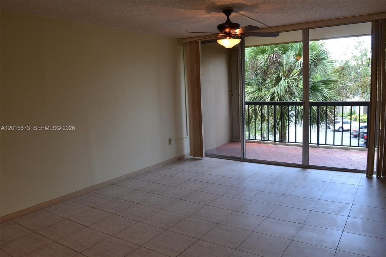 10855 Sw 112th Ave #309 - Photo 5 of 21