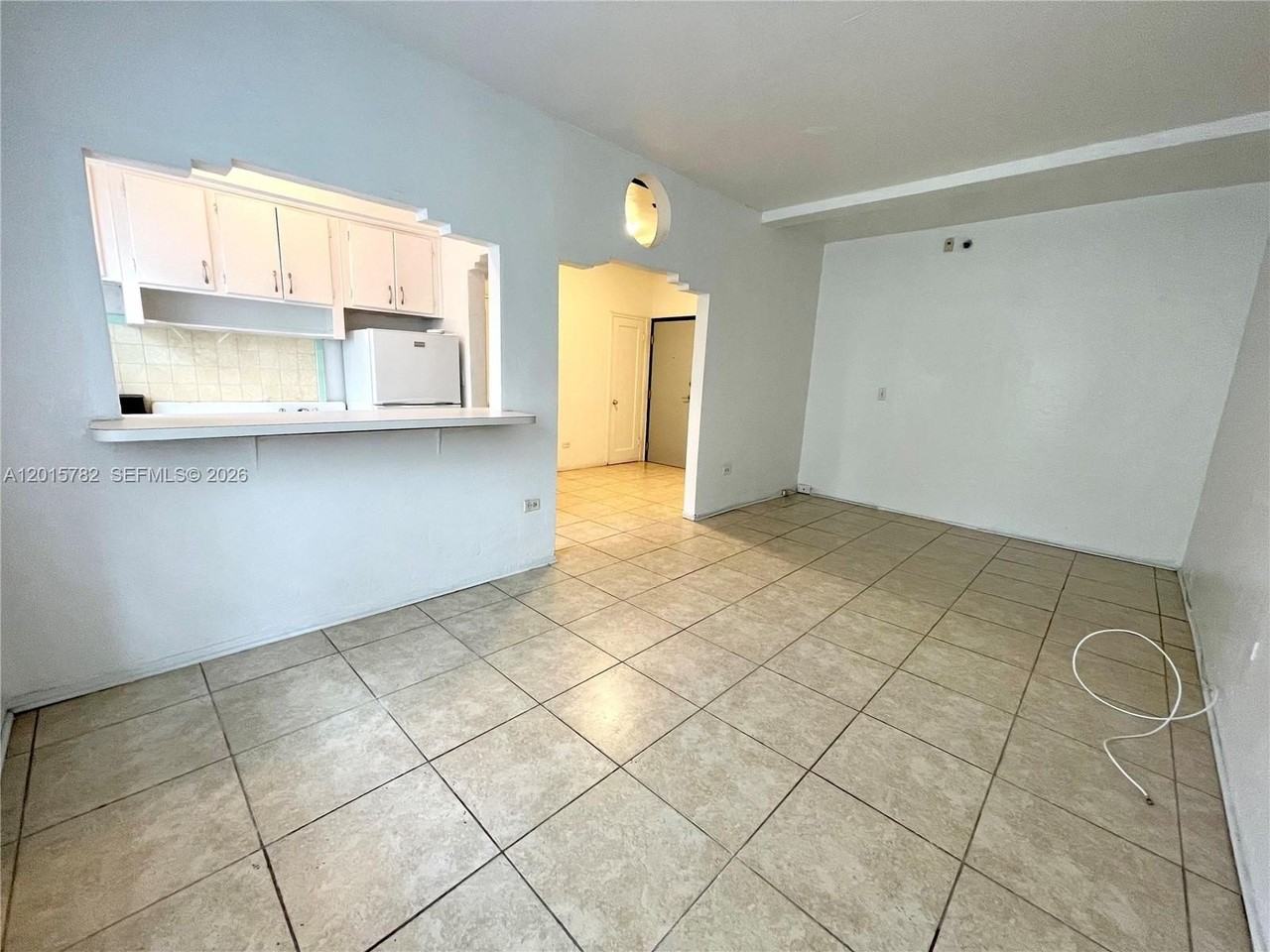 901 Collins Ave #103 - Photo 3 of 10